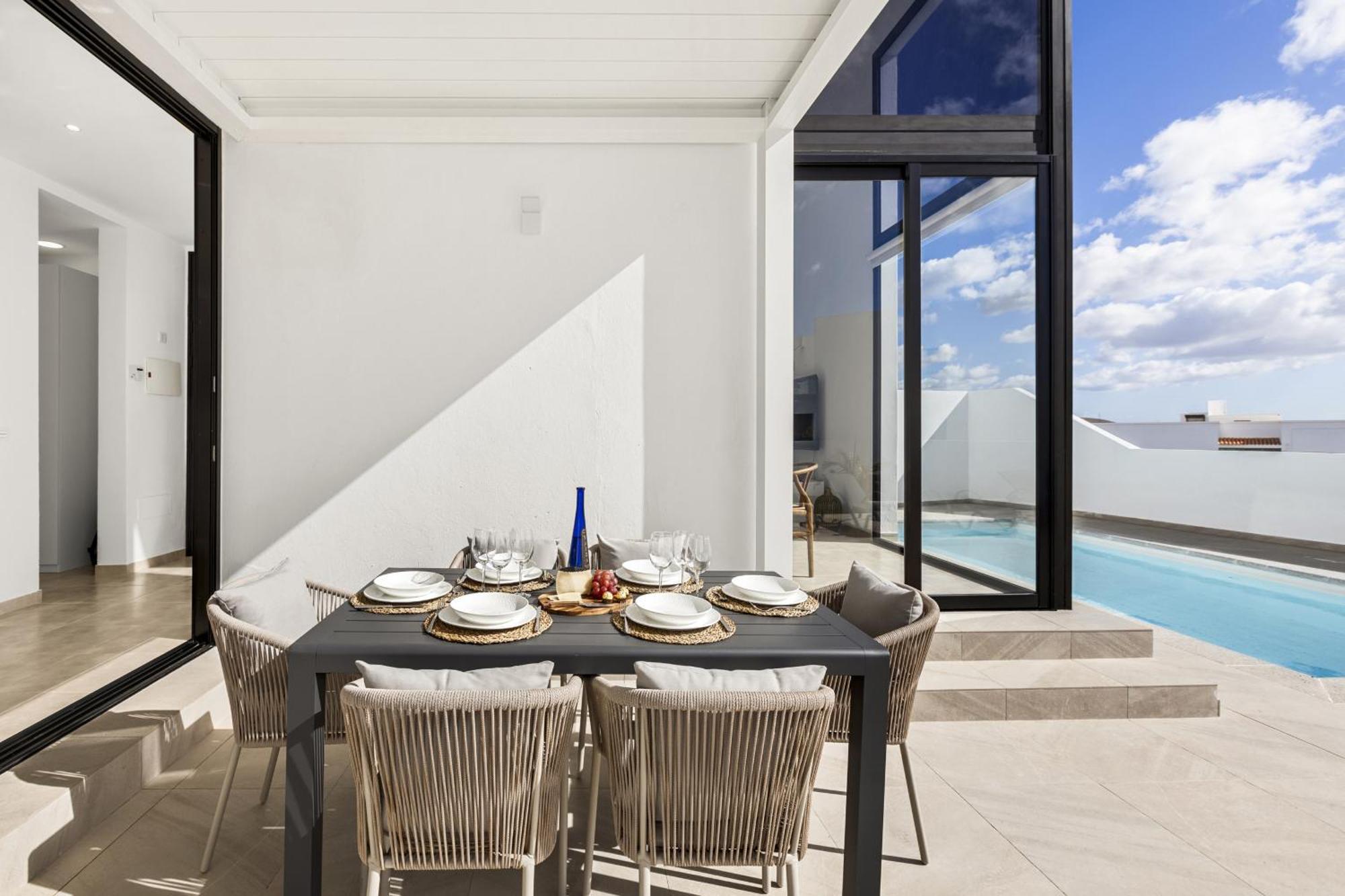 Casahost Fontaine Bleue Villa Тіас Екстер'єр фото